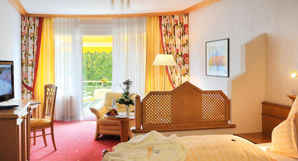 Hotel Ott บาดโครซิงเงน ภายนอก รูปภาพ