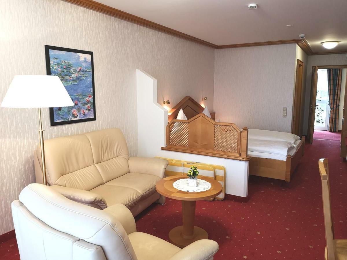 Hotel Ott บาดโครซิงเงน ภายนอก รูปภาพ